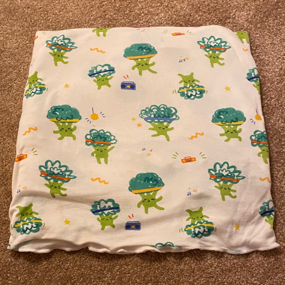 ANGEL DEAR. Bamboo swaddle.